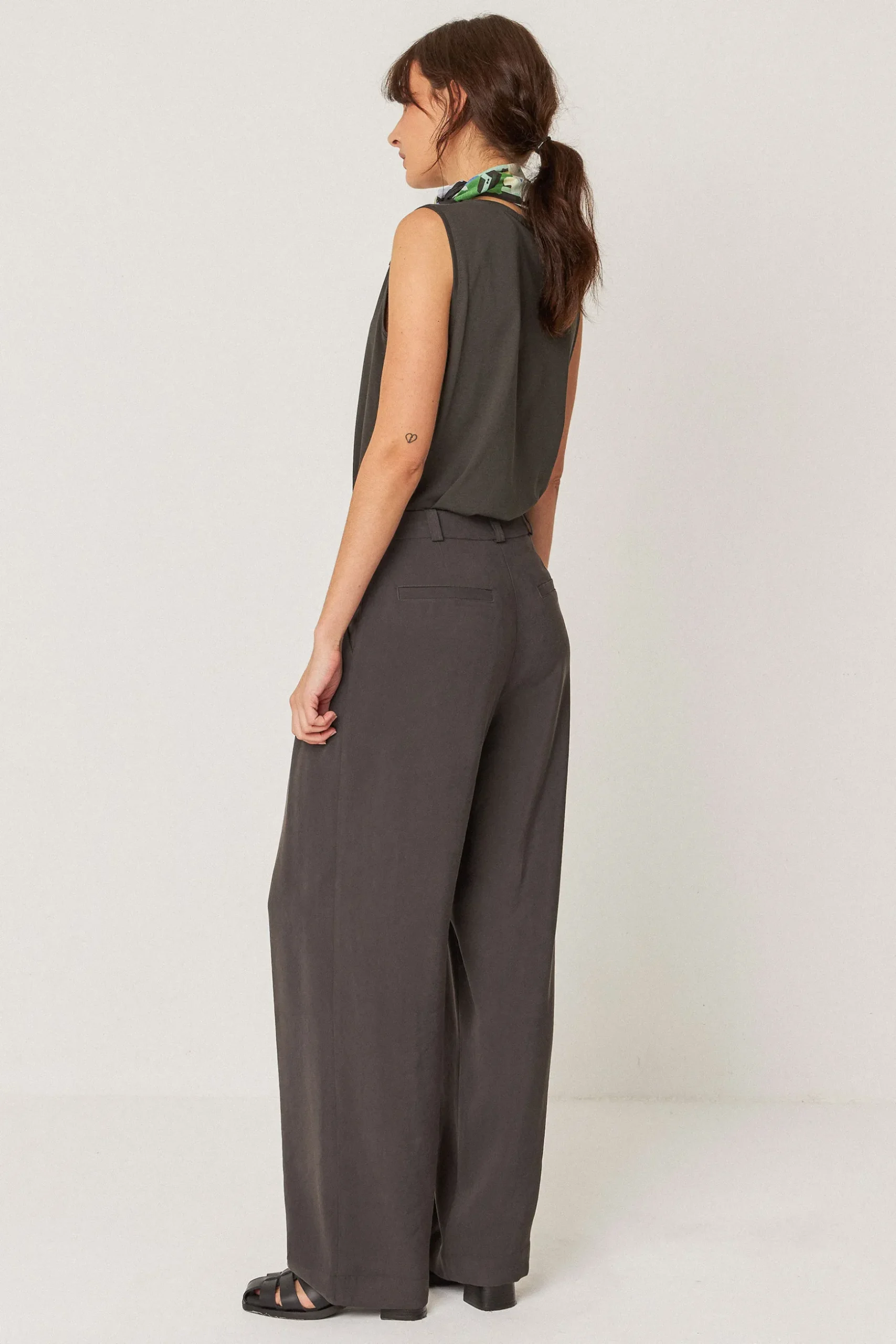 SKFK PANTALÓN HAIDE CAQUI OSCURO New
