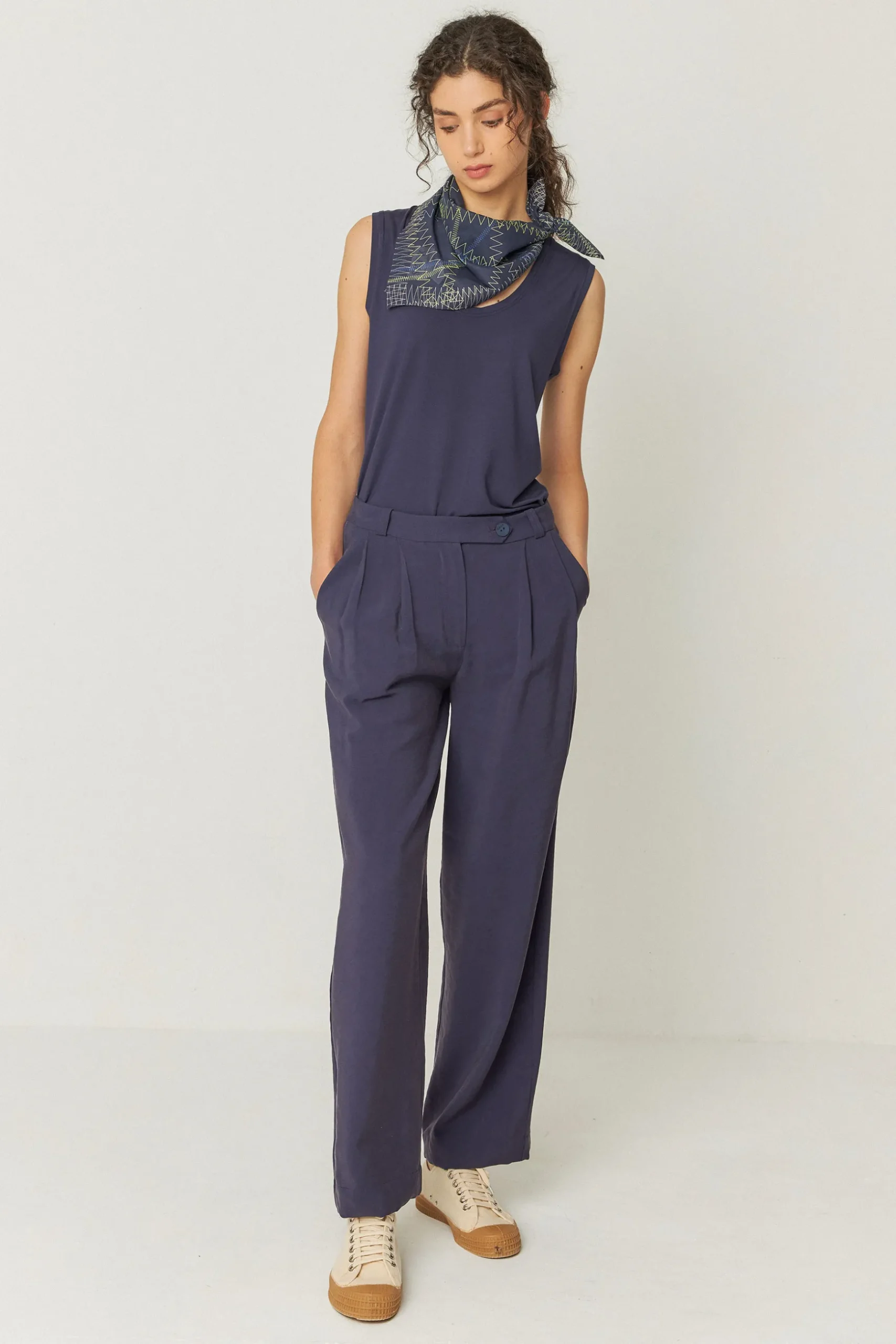 SKFK PANTALÓN HAIDE AZUL MARINO VIOLETA Fashion