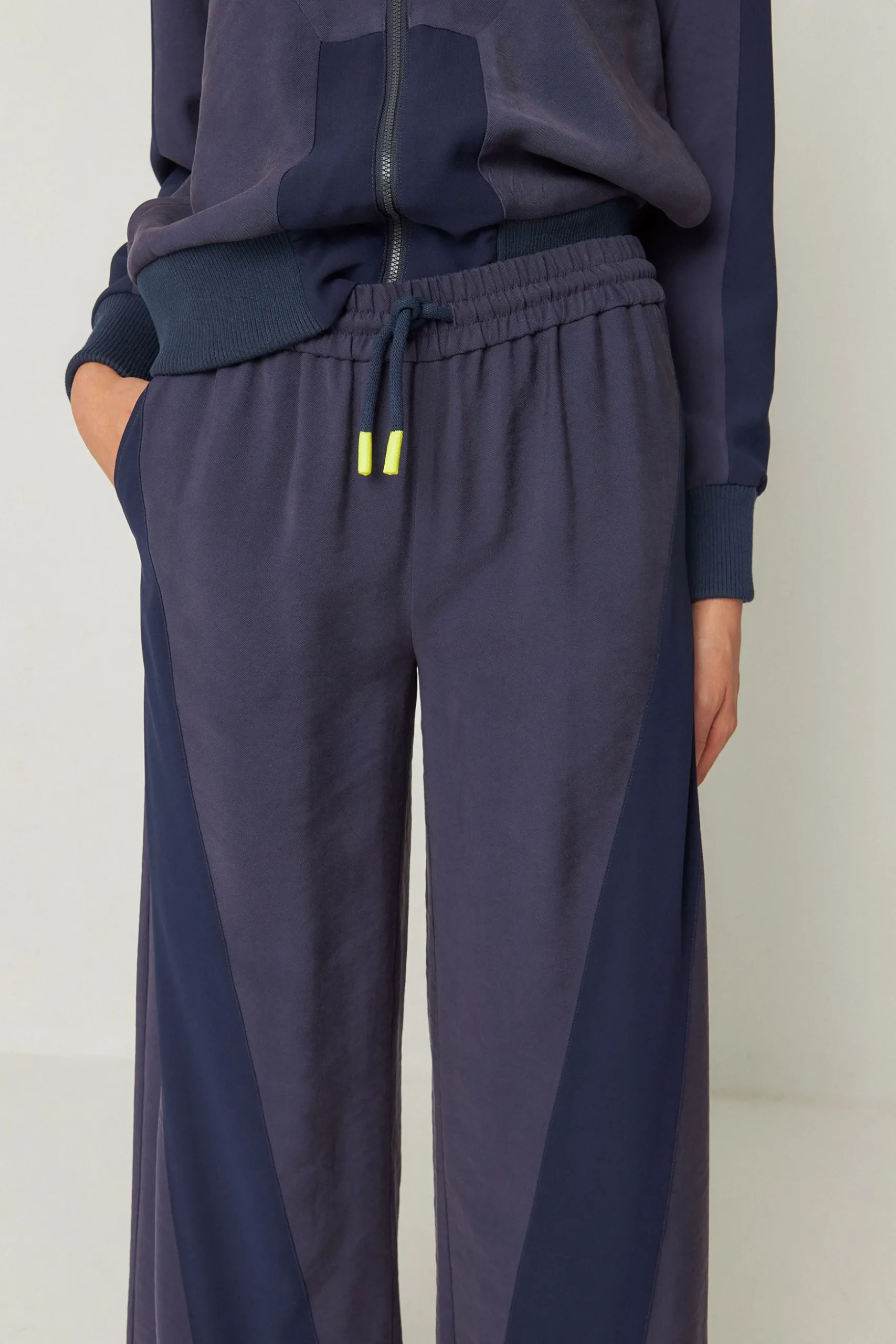 SKFK PANTALÓN IGONE AZUL MARINO VIOLETA New