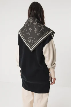 SKFK PAÑUELO NORTASUN-GOTS NEGRO Fashion
